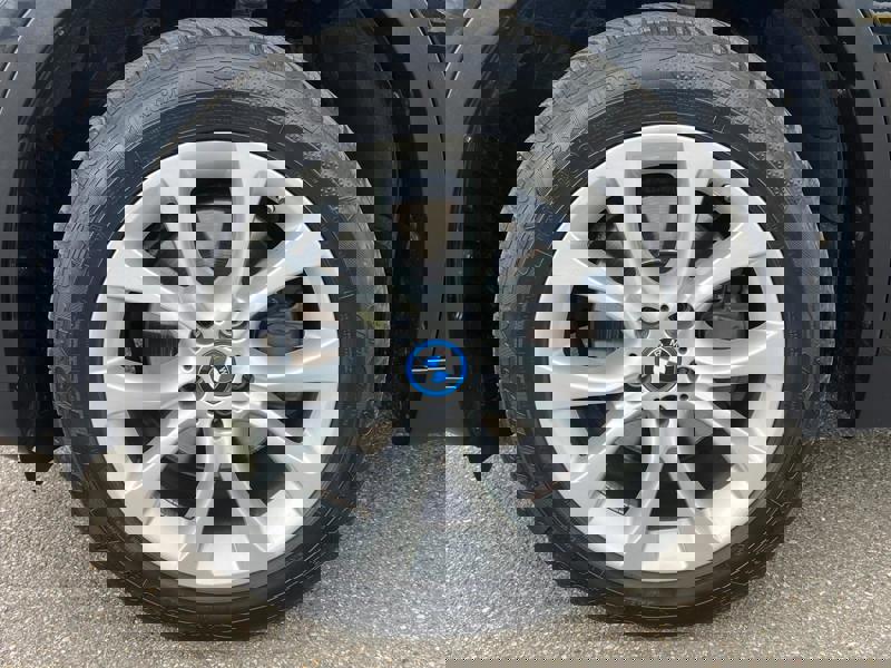 Image BMW 楲⁥㕘⠠ㅆ⤵㈨㄰ⴳ⤾ 2.0 313 40e Lounge Plus xDrive Xénon GPS Radar Bluetooth Sièges cuir élec chauffants Régul Clim auto